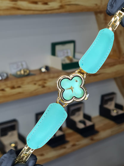 Luxury Women's Flower Shape Watch